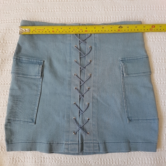 Lace Up Denim Skirt with pockets by Jealous Tomato - Picture 6 of 6